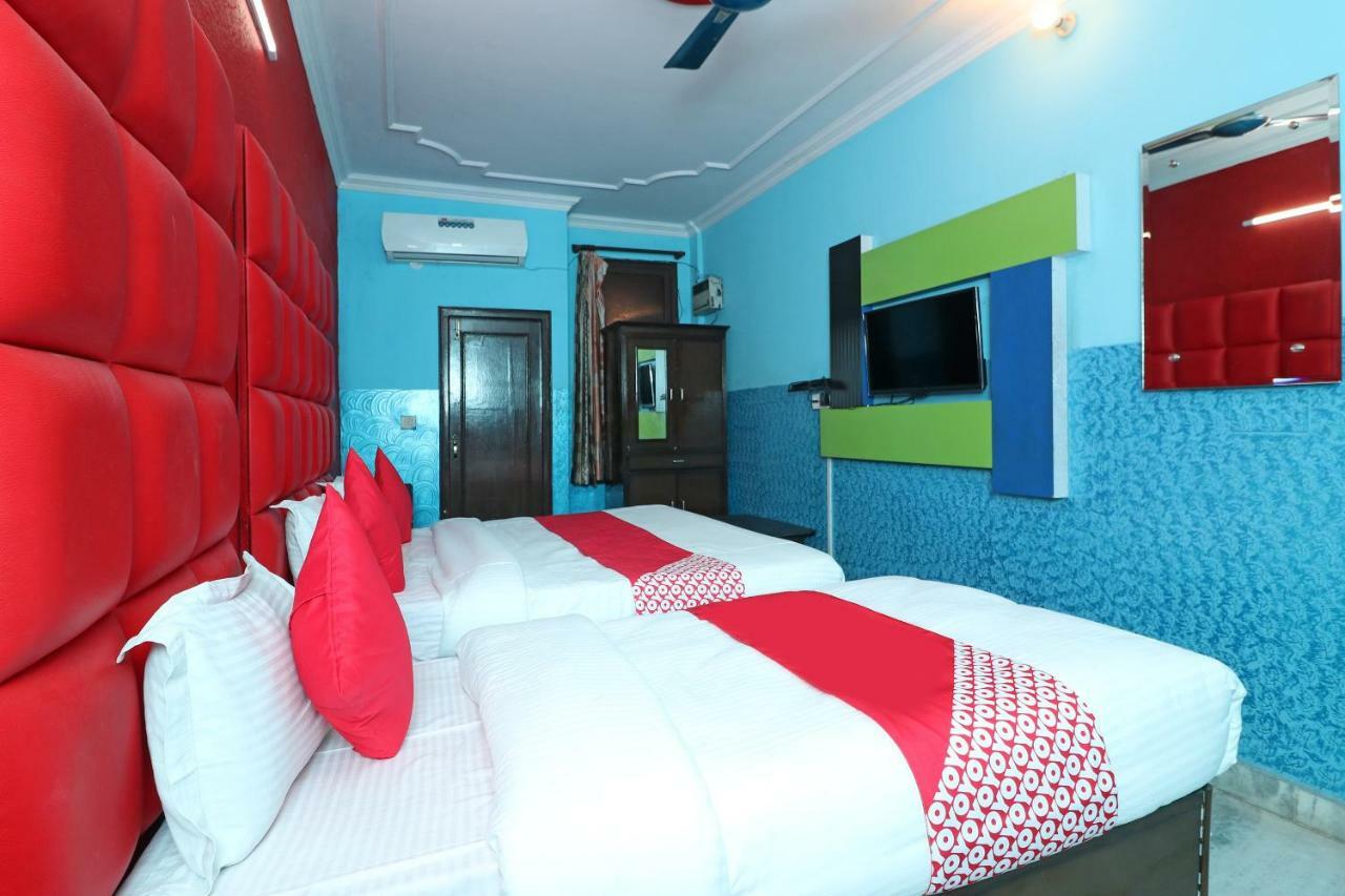 Oyo 29304 Hotel Pooja Yamuna Nagar Luaran gambar