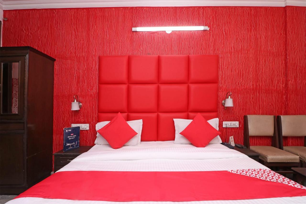 Oyo 29304 Hotel Pooja Yamuna Nagar Luaran gambar
